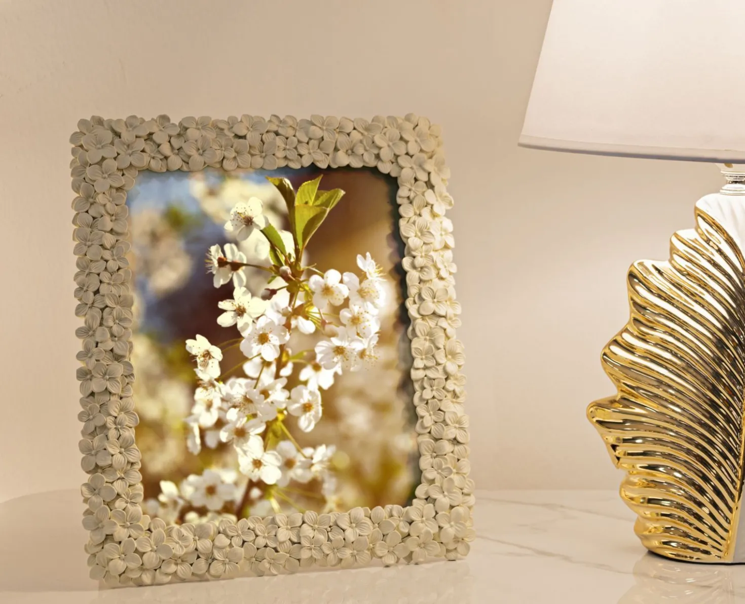 Cadre photo rectangulaire FLOTY polyrésine fleurs Crème
