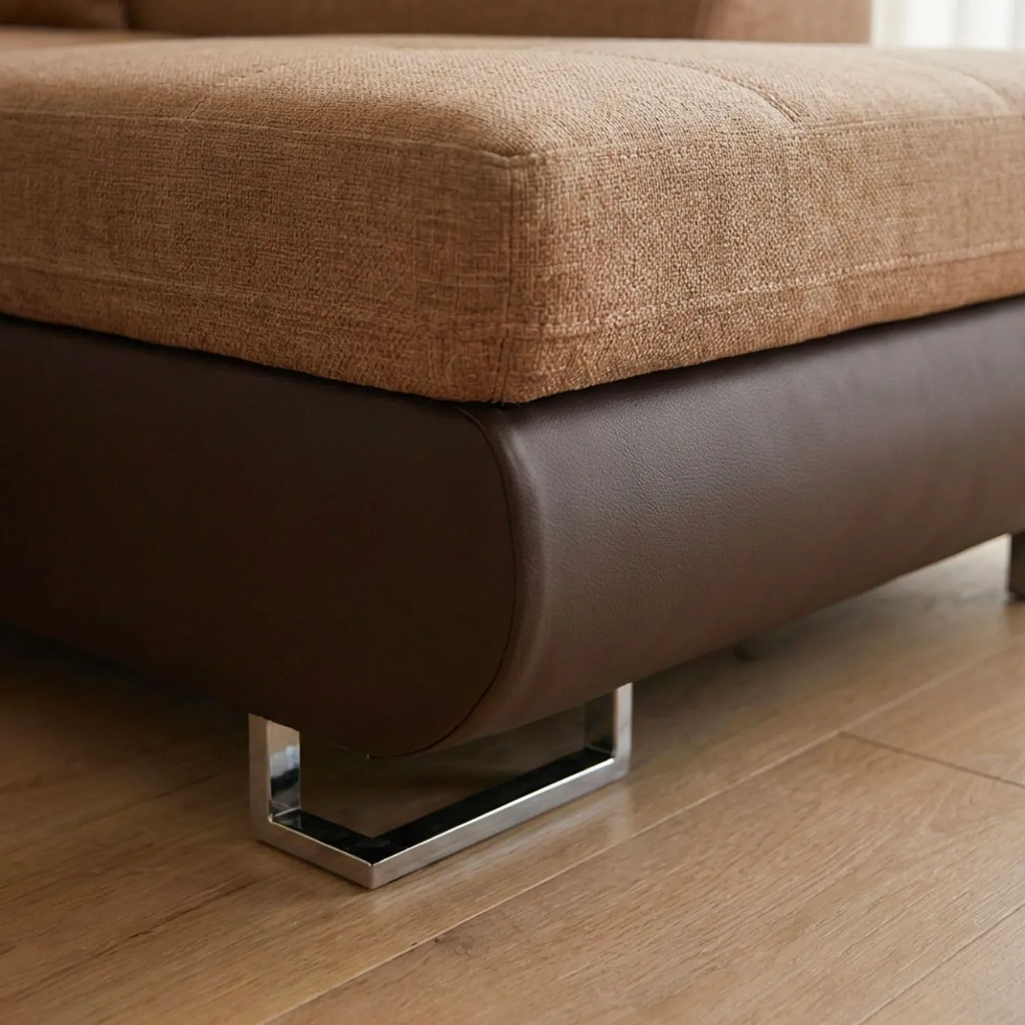 Canapé d'angle convertible Antoni avec têtières relevables angle à droite simili Marron et tissu Marron