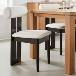 Chaise de salle à manger style intemporel Tuboli Bois foncé et Velours Crème