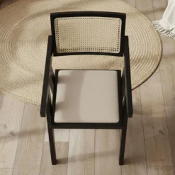 Chaise design avec accoudoirs et cannage rotin Hiro Bois foncé et Tissu Beige