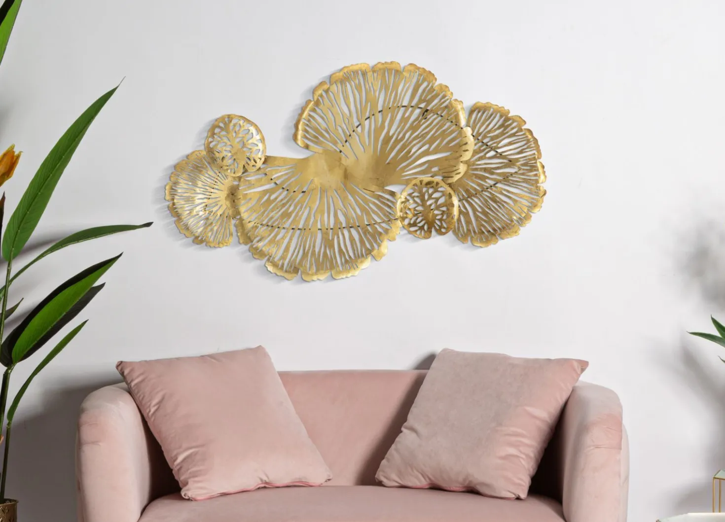 Décoration murale en fer doré Iris motifs géométriques et floraux