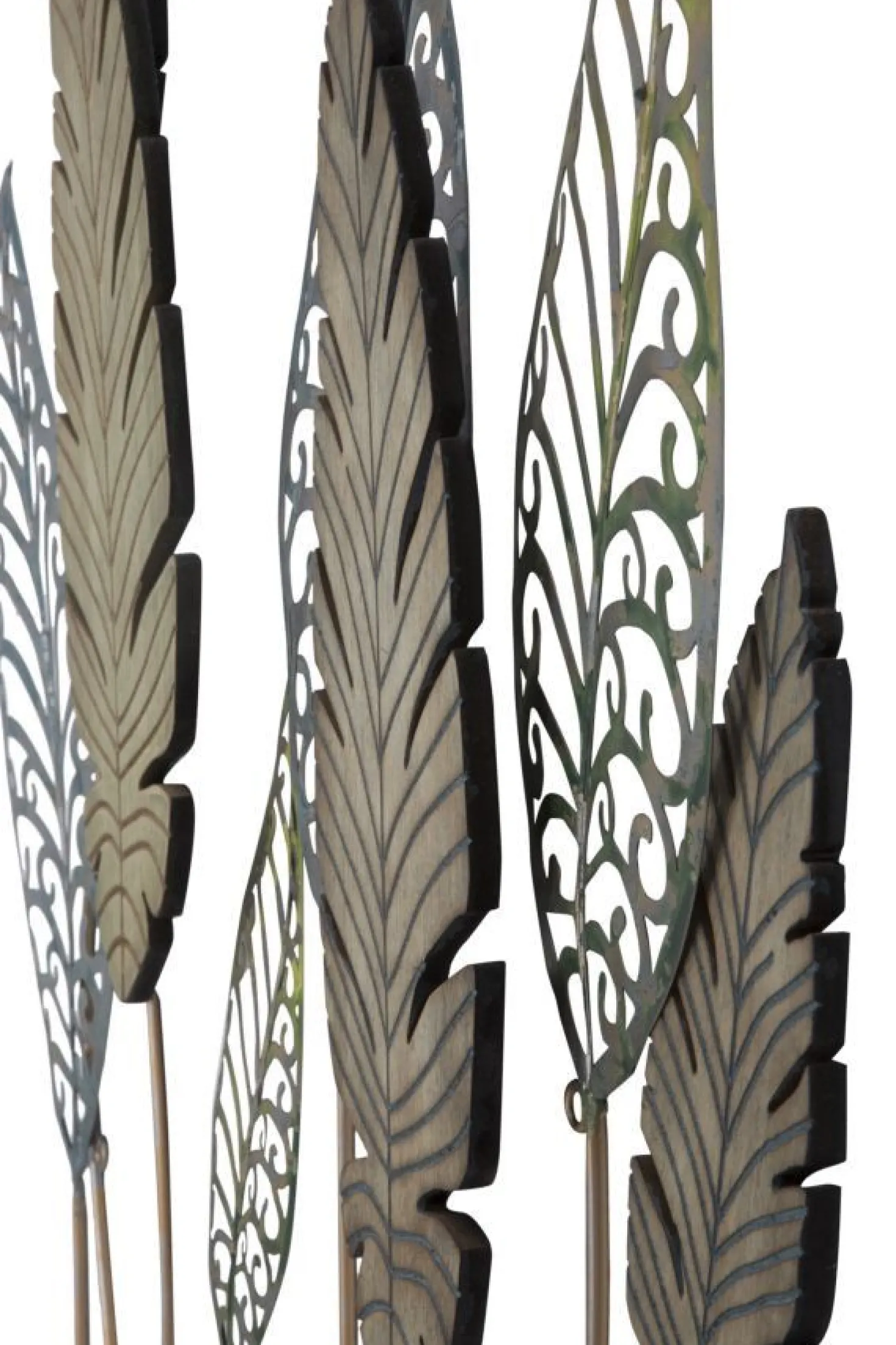 Décoration murale feuilles métal et MDF dorées et argentées