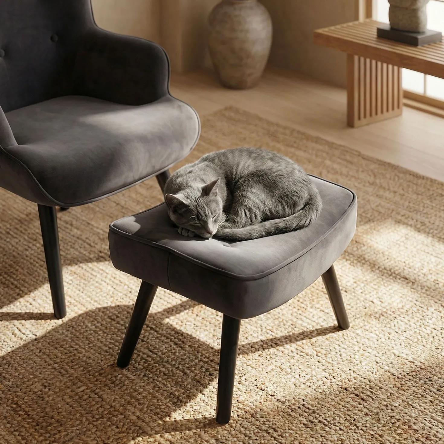 Fauteuil scandinave + pouf Lylou Velours Noir