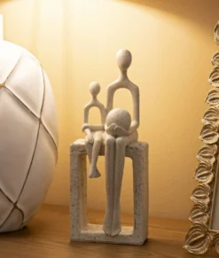 Figurine Maternité Pierre