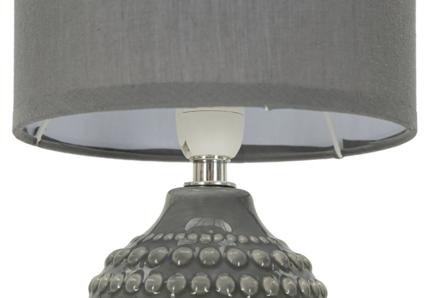 Lampe de chevet motifs en relief Grise céramique Grise abat-jour Tissu
