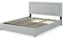 Lit coffre Sandiego avec sommier relevable 180x200cm et tête de lit cloutée Velours Gris clair