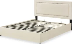 Lit coffre Sandiego avec sommier relevable 140x200cm et tête de lit cloutée Velours Beige