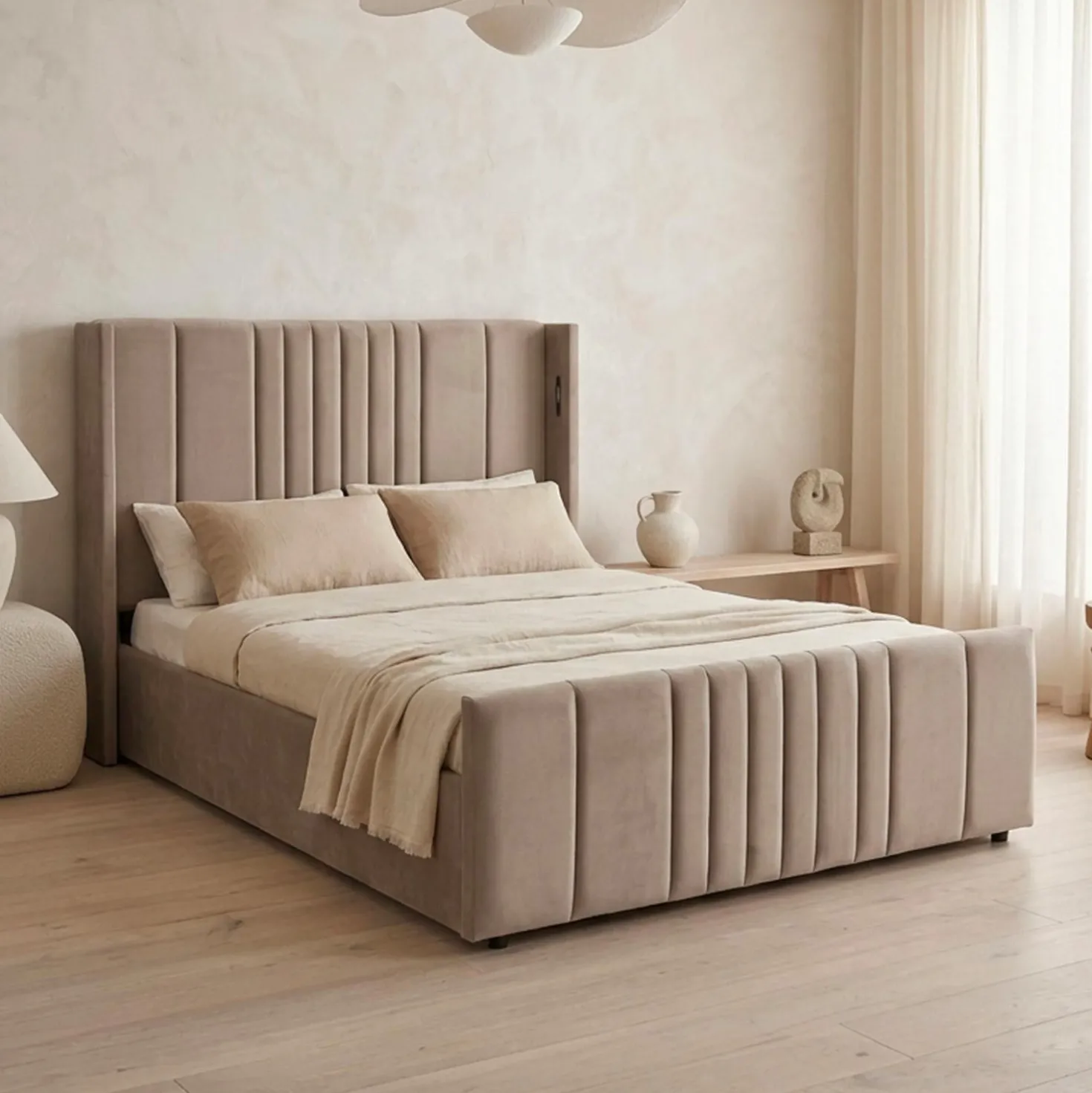 Lit complet avec sommier relevable prises USB et lumières intégrées Line 140x190cm Velours Taupe