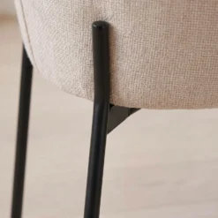 Lot de 2 chaises arrondies et matelassées Isabeau Métal Noir et Tissu Beige