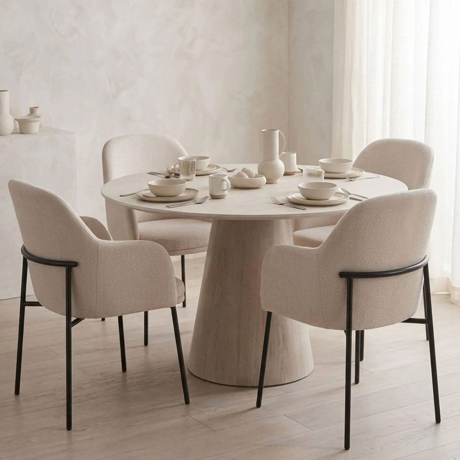 Lot de 2 chaises modernes matelassées Inaya Métal Noir et Tissu Beige