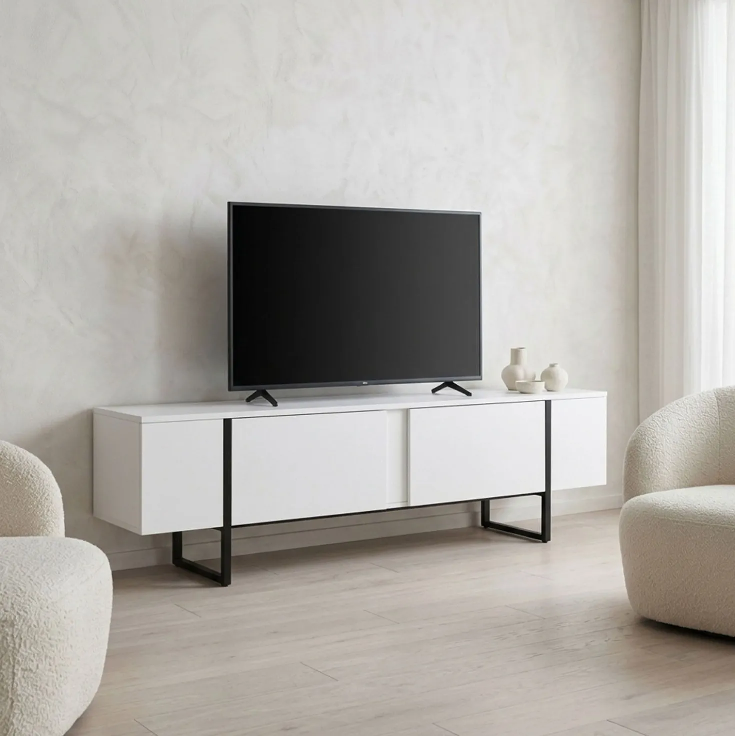 Meuble TV moderne avec 2 portes Valmain L180cm Blanc et Métal Noir