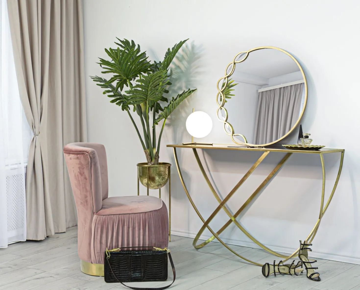 Miroir rond Eleonor métal doré