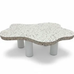 Table basse forme nuage 69x100cm Lagoon Effet Terrazzo