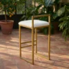 Tabouret de bar en métal Drakkar Or et Tissu bouclette Crème